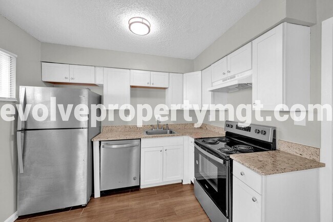 Building Photo - 3455 Pruett Ct