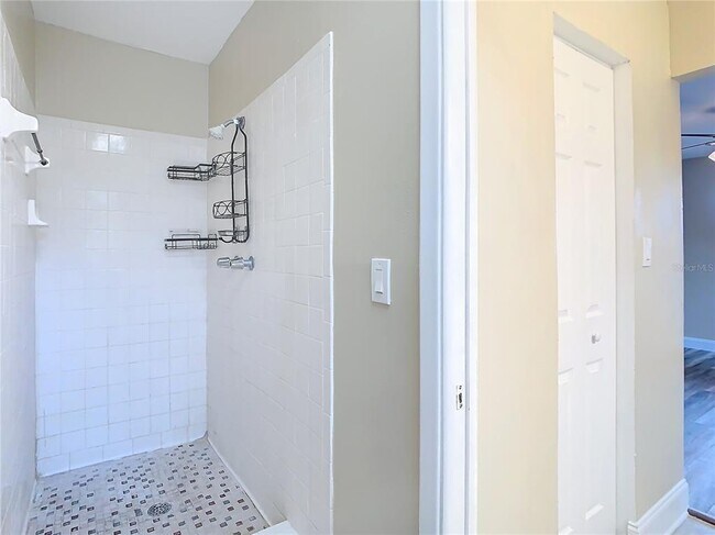 Building Photo - 1612 Fox Run Dr