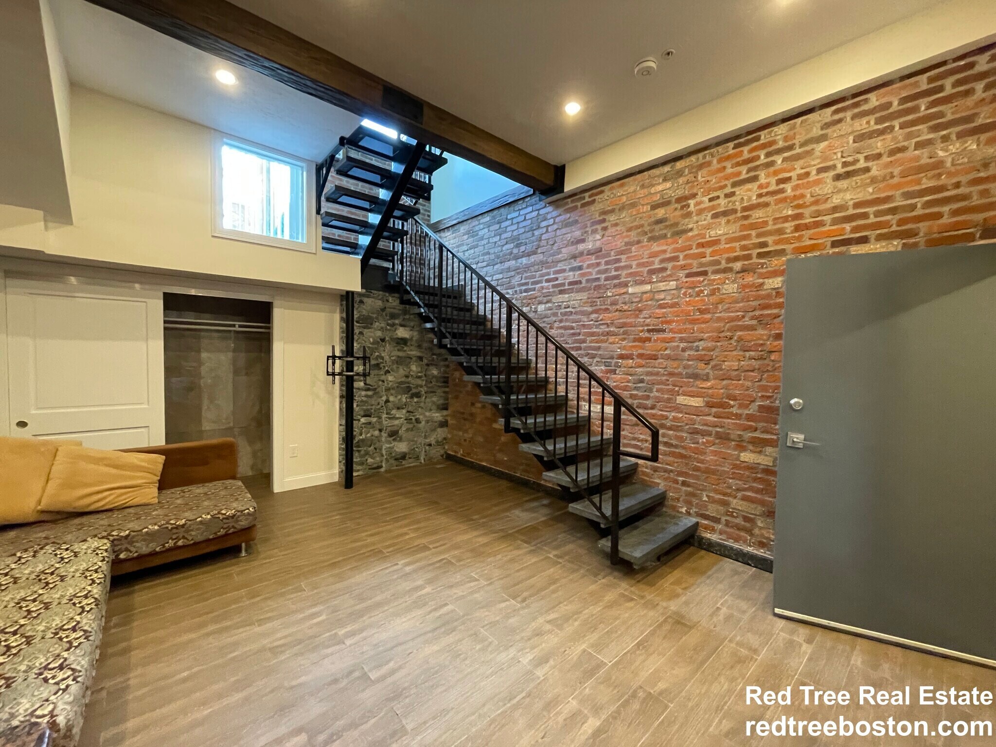 Building Photo - 1030 Commonwealth Ave