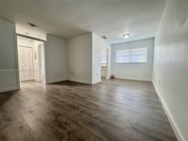 Building Photo - 5883 W 26th Ave