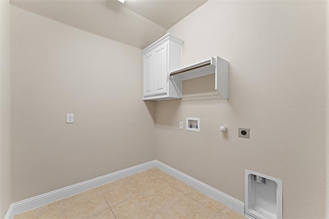 Building Photo - 600 Fishback Cir