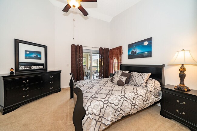 Building Photo - 2424 Hybrid Dr