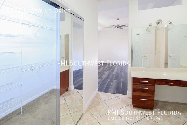 Building Photo - 5522 Eastwind Dr