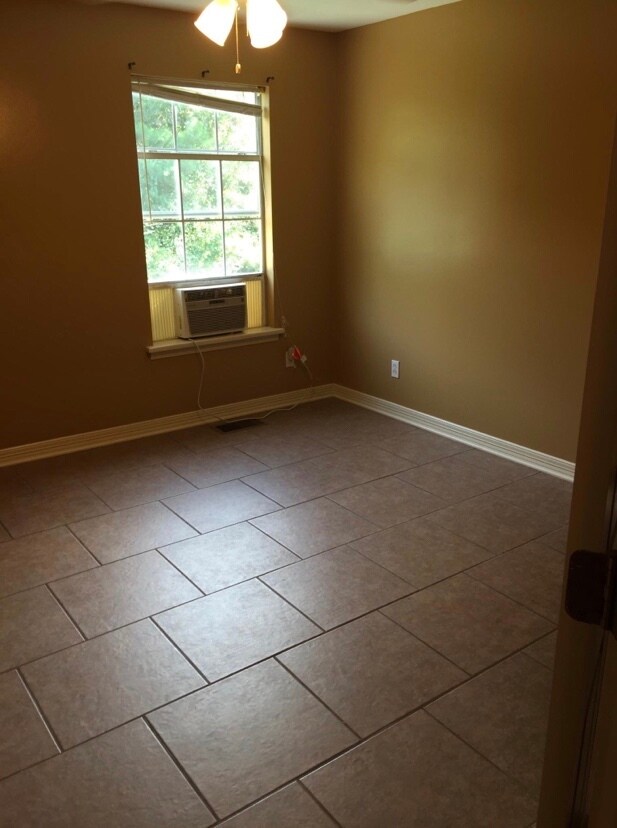 Upstairs Bedroom 2 - 2887 W Barnett Springs Ave