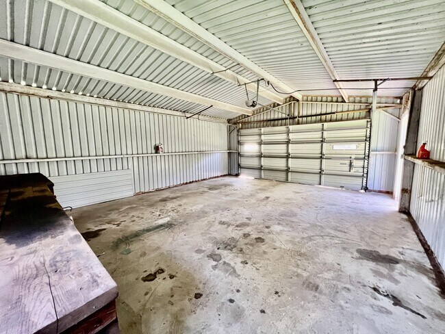 Building Photo - 1501 NW 42nd St