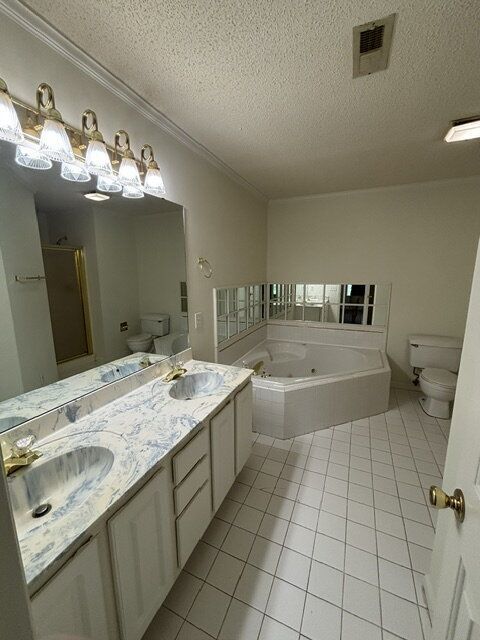 Building Photo - 2924 Mulberry Ln