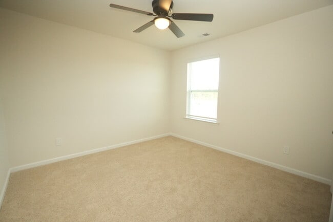 Building Photo - BRAND NEW HOME FOR RENT!