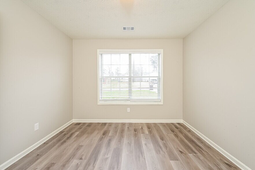 Building Photo - 116 Taylor Knoll Way