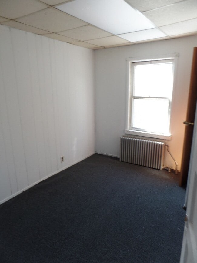 Building Photo - 846 Stuyvesant Ave