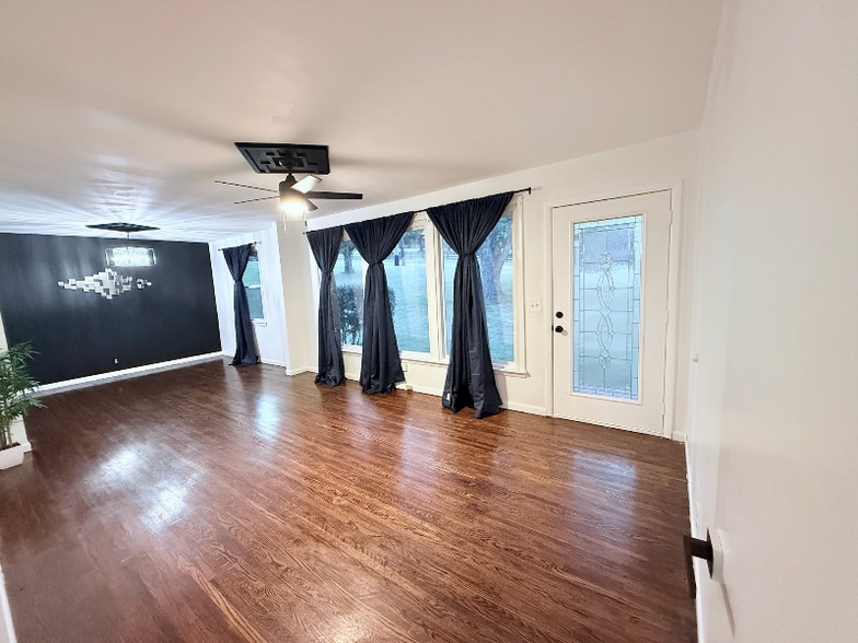 Building Photo - 1315 Bell Grimes Ln