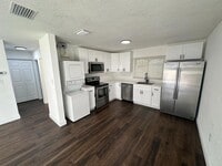 Building Photo - 2111 Mara Ct
