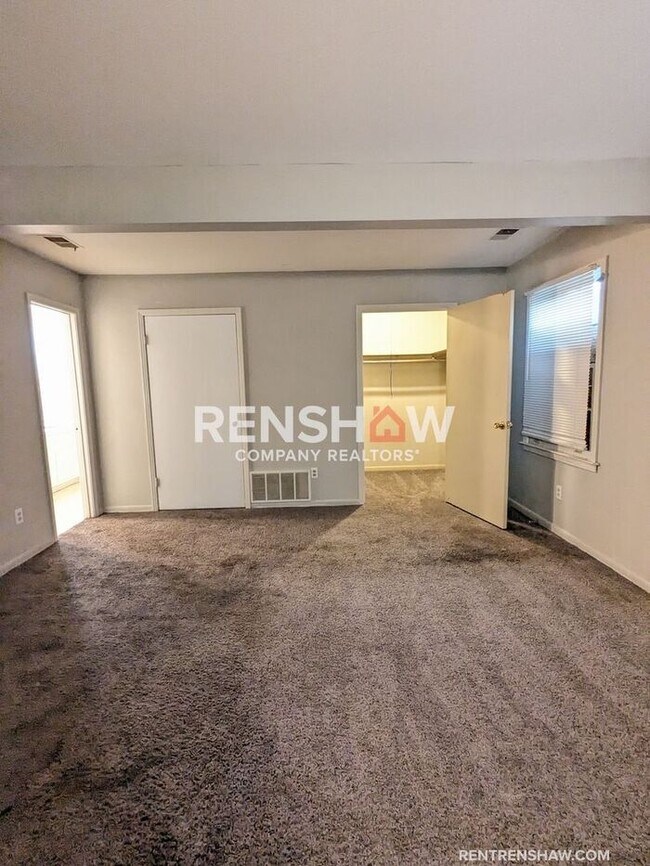 Building Photo - 1863 E. Alcy Rd. - Self Tour Available Thr...