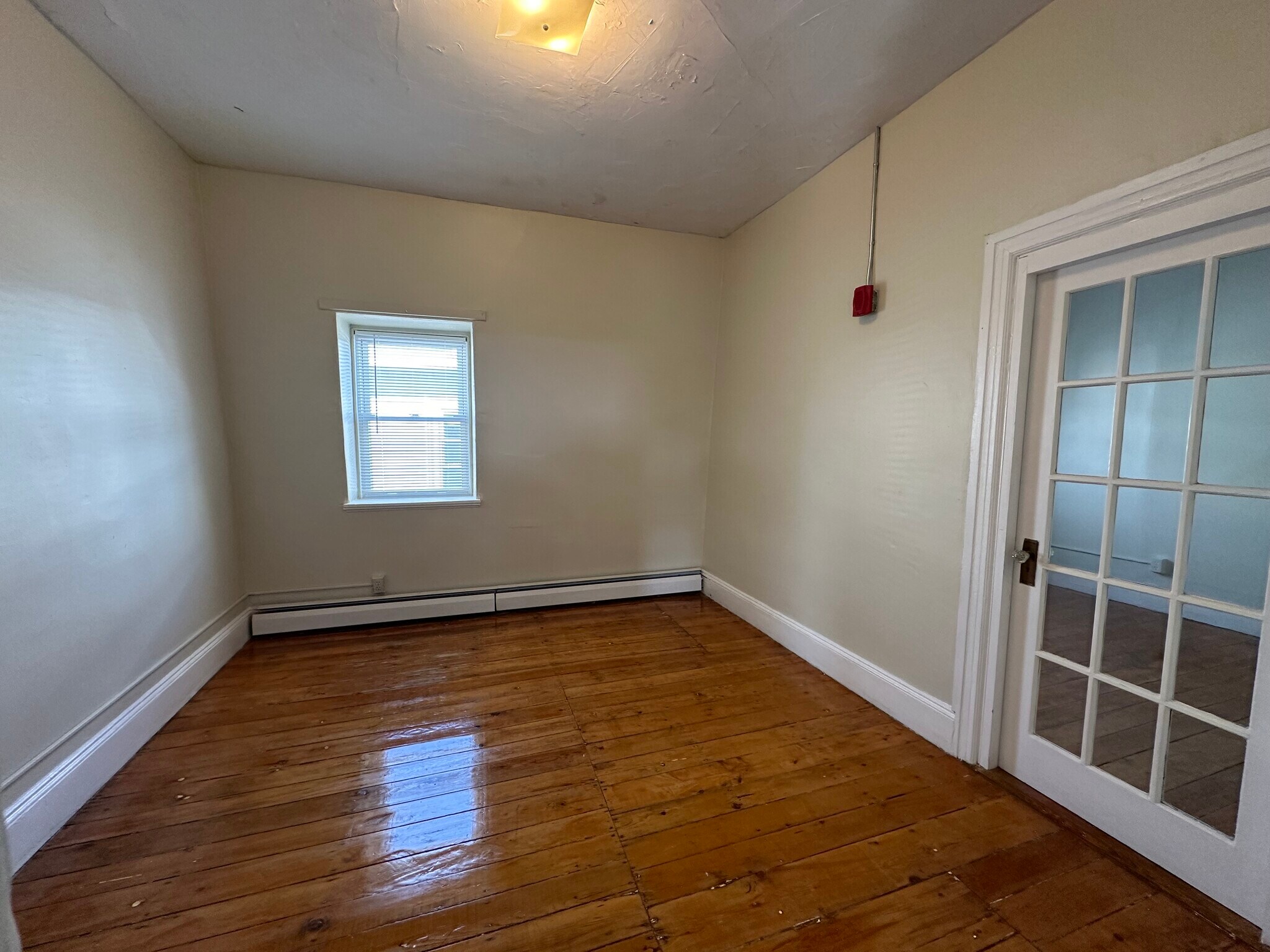 Building Photo - 124 Vinton St, 3