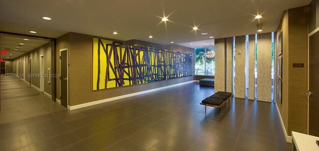 Building Photo - 210 W Park Dr