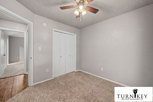 Building Photo - Cozy 3/2 Burleson Charmer | Wood-Burning Fireplace | 2-Car Garage | Pet-Friendly