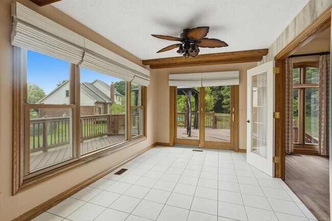 Building Photo - 14450 Knightsbridge Dr