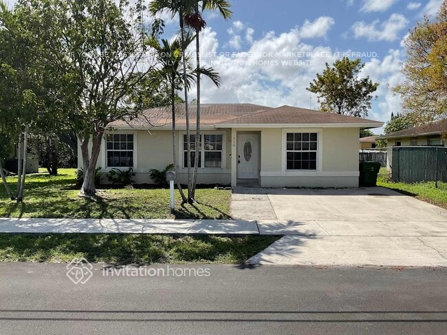 Building Photo - 319 NW 5th Ave