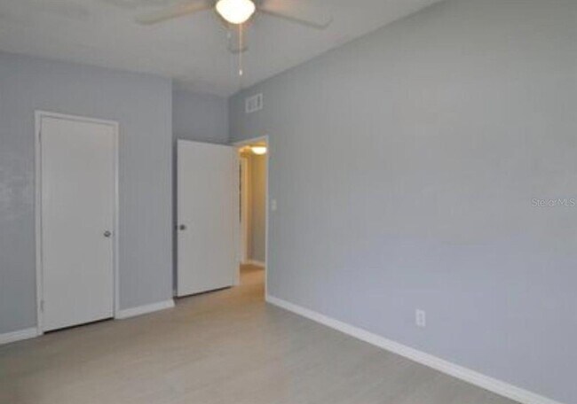 Building Photo - 1332 Hillcrest Dr