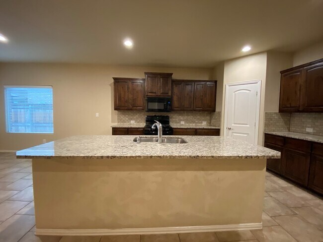 Building Photo - 7013 XIT Ranch Rd