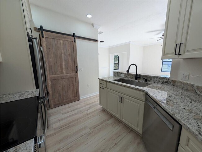Building Photo - 2107 Portofino Pl