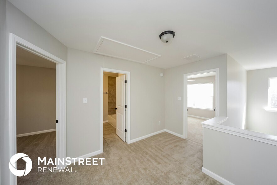 Building Photo - 10216 Sterling Ridge Dr