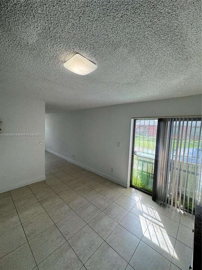 Building Photo - 757 NW 95th Terrace
