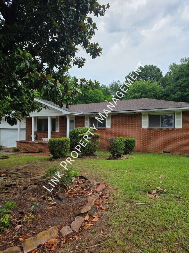 Building Photo - 5407 Winniespan Rd
