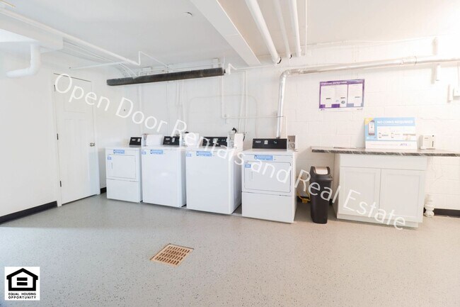 Building Photo - 1823 Griswold Dr