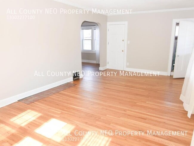 Building Photo - 1442 Cordova Ave