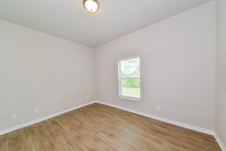 Building Photo - 6136 McKinley Terrace