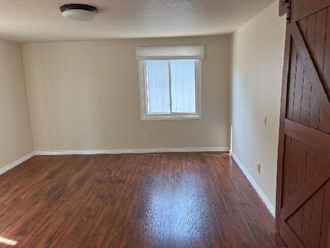 Building Photo - 3 Bed 2.5 Bath Single-Family Home on Cul-De-Sac w/ Large Fenced Backyard, Garage