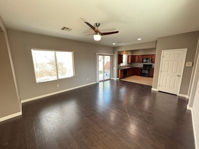 Building Photo - Gorgeous 3Bed/2.5Bath, 2-Story Home located in the Aliante Area- $500 Off Move In Fees