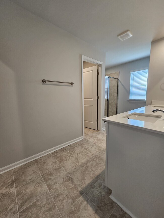 Building Photo - 1004 Maridian St