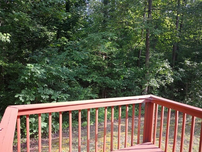 Building Photo - 7 Silver Spur Ct