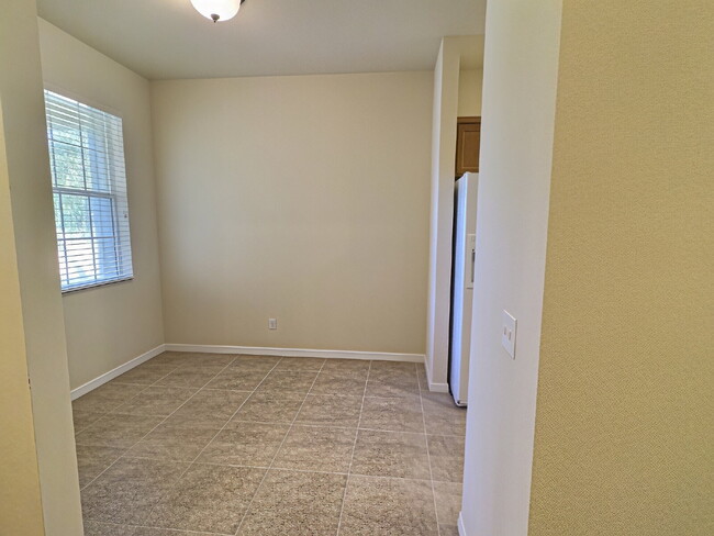 Building Photo - New Rental Available in Stoneybrook at Venice!