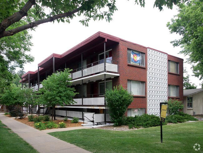 Primary Photo - Lynn Marie Apartments