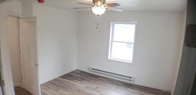 Building Photo - 1315 Butts Ave