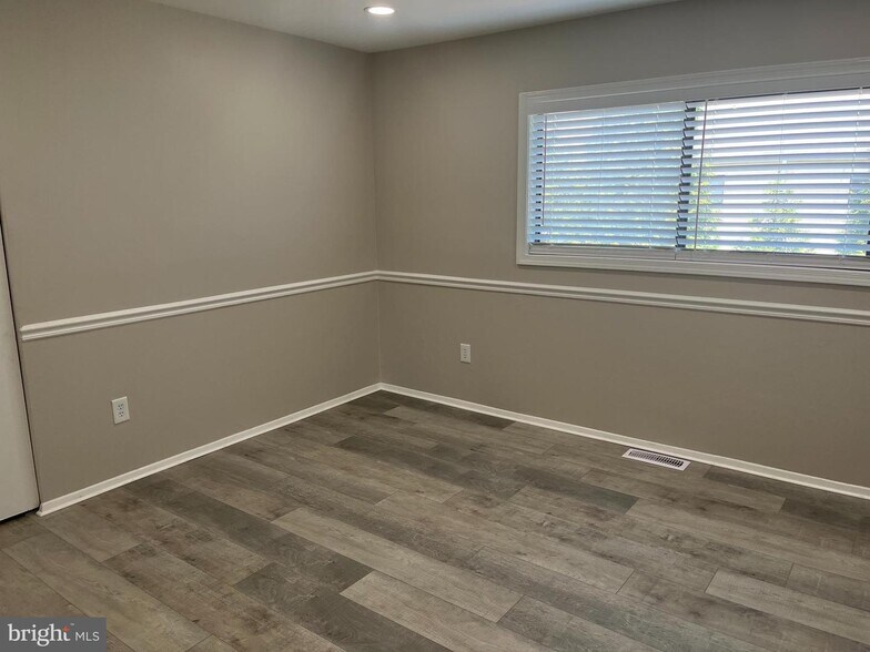 Building Photo - 11104 Rock Garden Dr