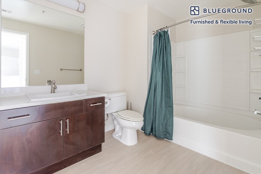 Building Photo - 700 Agnew Rd