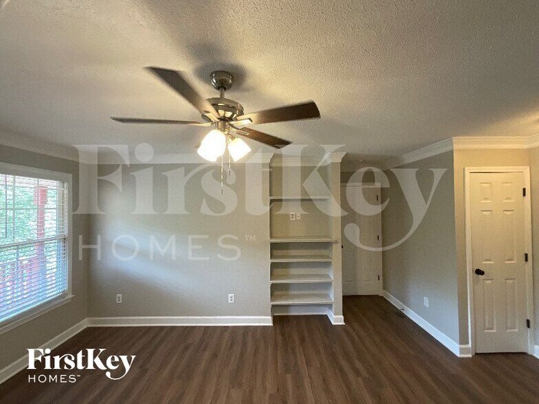 Building Photo - 6004 Stone Bluff Dr