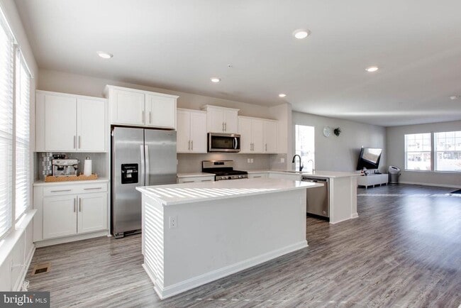 Building Photo - 7928 Patterson Wy