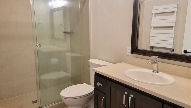 Bathroom with tiled shower - 6960 SW Canyon Rd