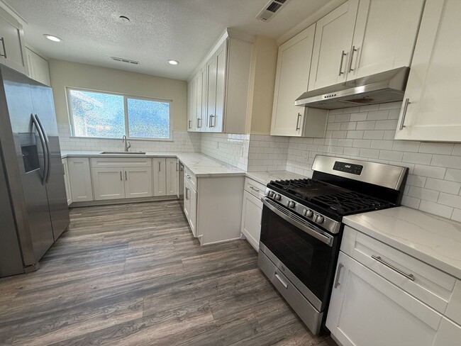 Building Photo - Charming Home In Central Fairfield