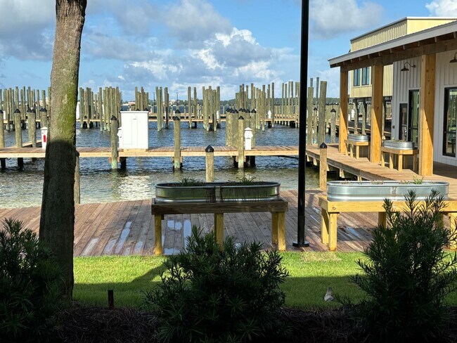 Building Photo - Waterfront Condo