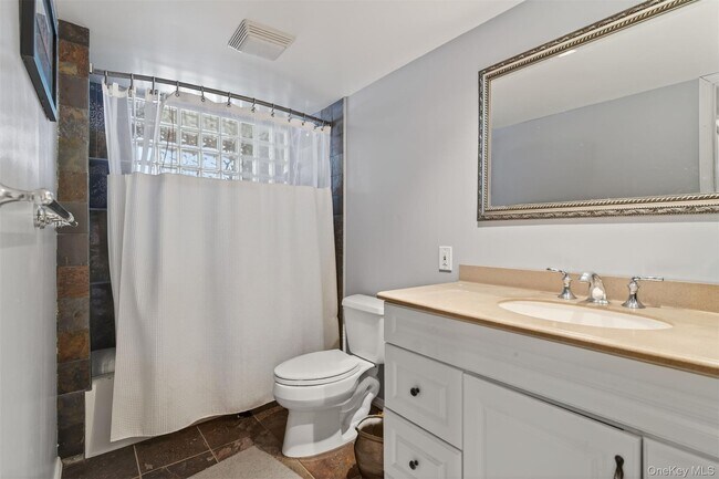 Building Photo - 1716 Camp Ave