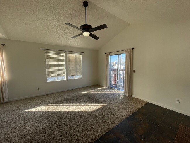 Building Photo - Cozy 2-Bedroom Top Floor Condo at Belmar P...