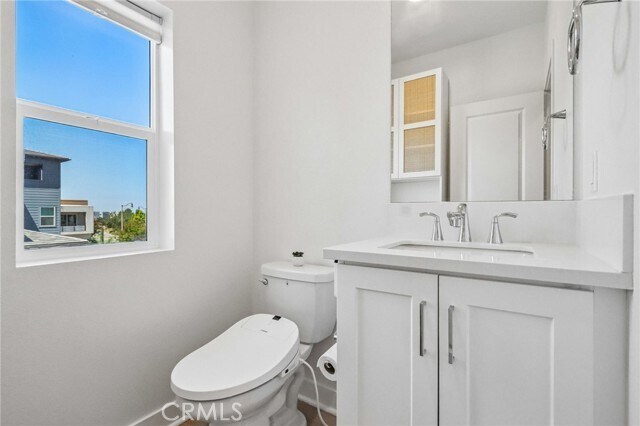 Building Photo - 275 Sash