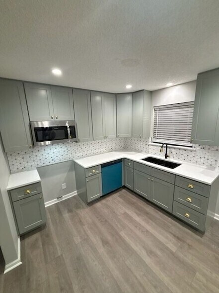 Building Photo - 968 Will Scarlet Way