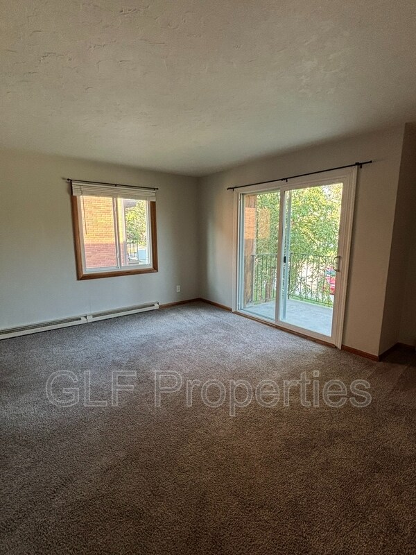 Primary Photo - 231 N 1st St