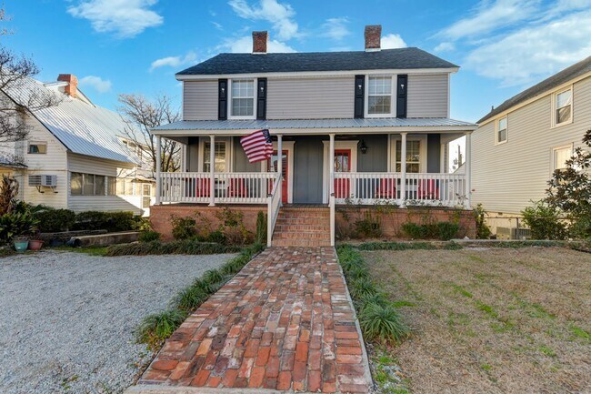 Building Photo - 203 Oliver St